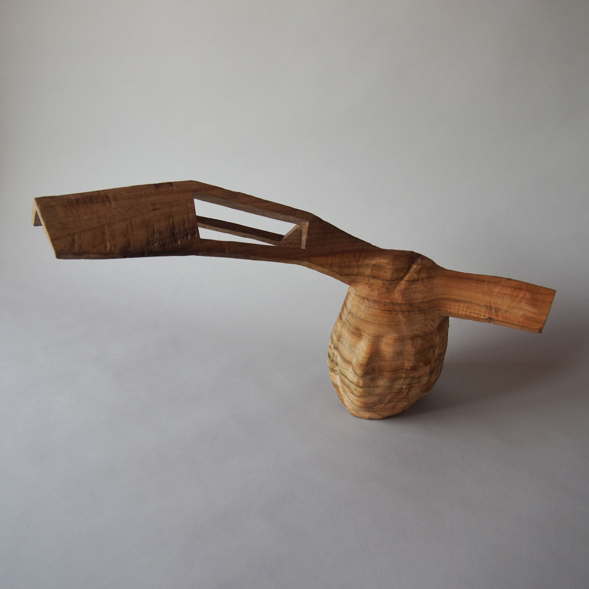 次の屋根まで行く